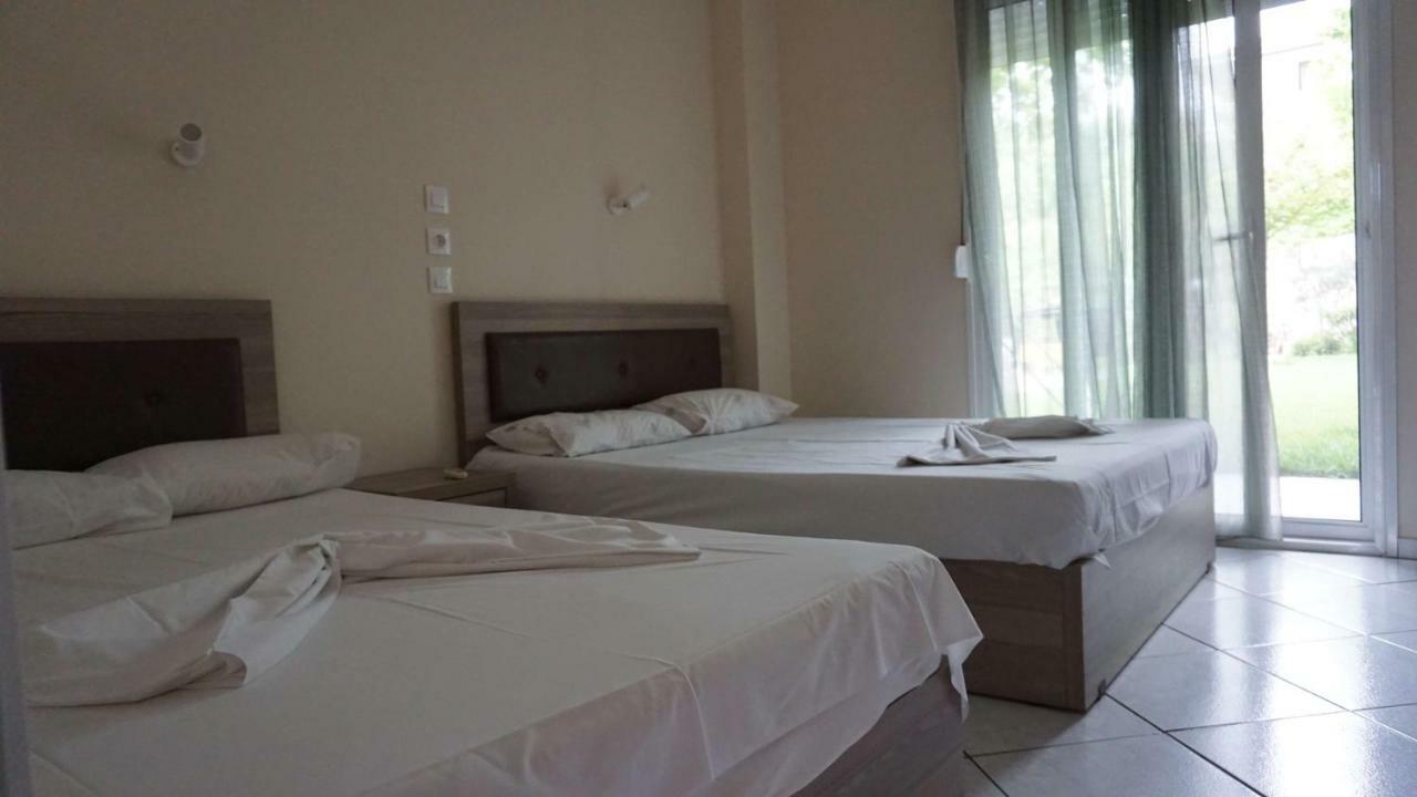 Priona Rooms Paralía Skotínis Eksteriør bilde
